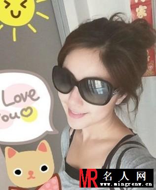 赵奕欢素颜照及生活照曝光 宅男女神素颜也很美(1)