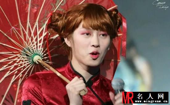 SJ金希澈男扮女装 娇媚引粉丝尖叫(1)