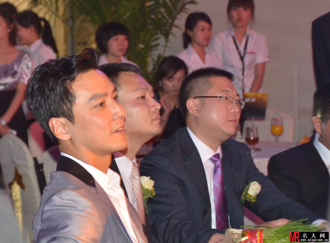吴彦祖成都亮相 助阵凯迪拉克开业庆典 成大牌帅气新代言(1)