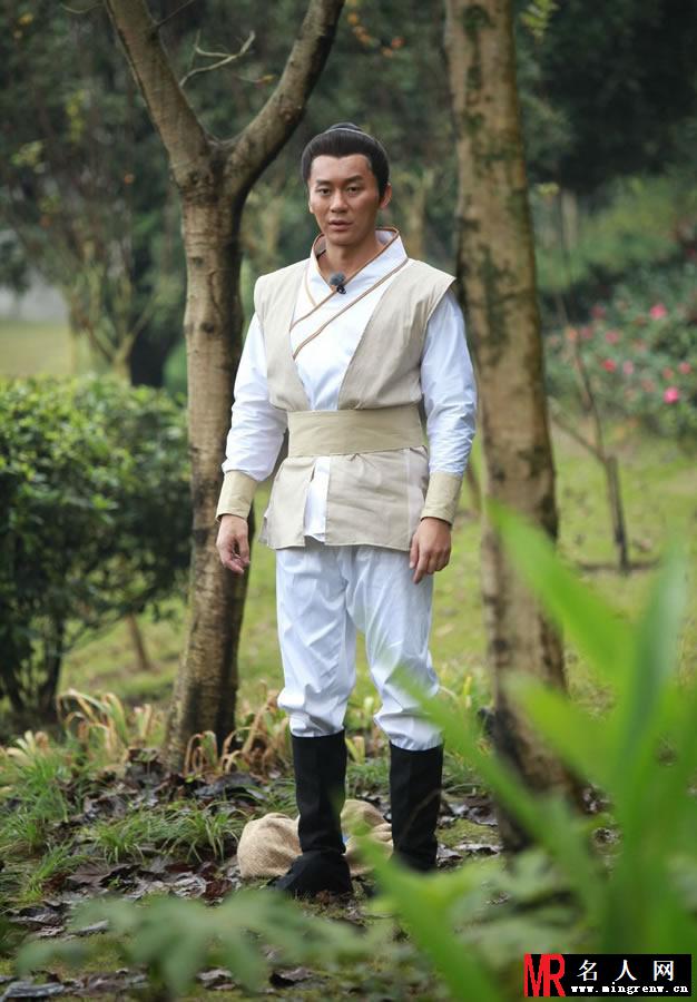 跑男古装剧照 邓超惨遭画脸(1)