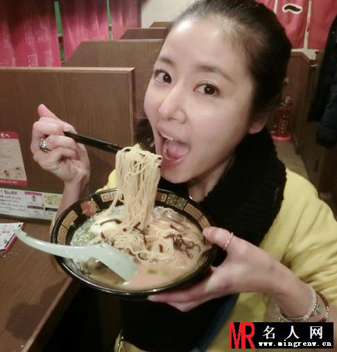林心如美艳生活照曝光 童心未泯欢乐无限(1)