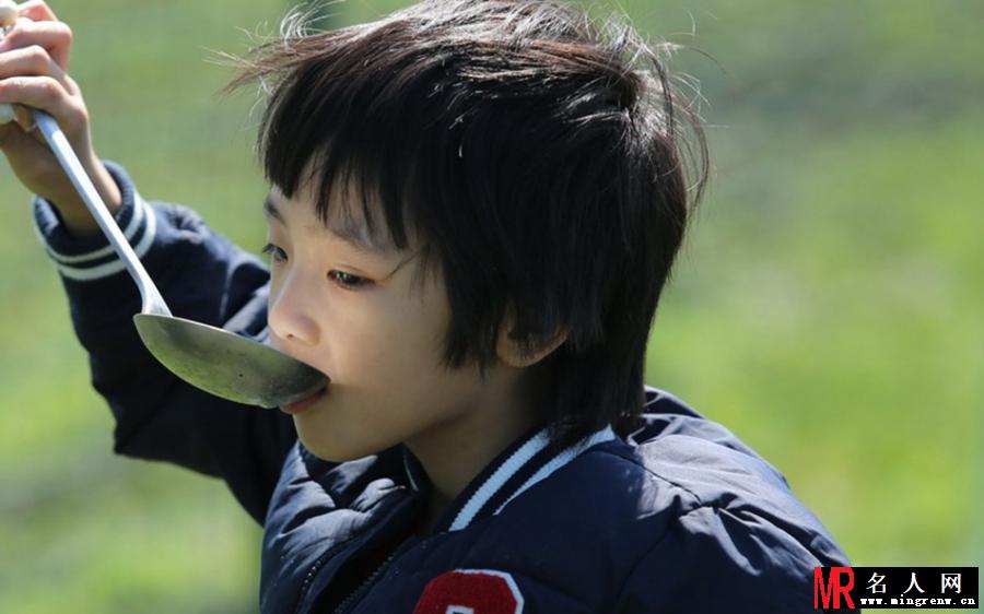 爸爸2集体现身蒙古草原 费曼JOE结为好基友(1)