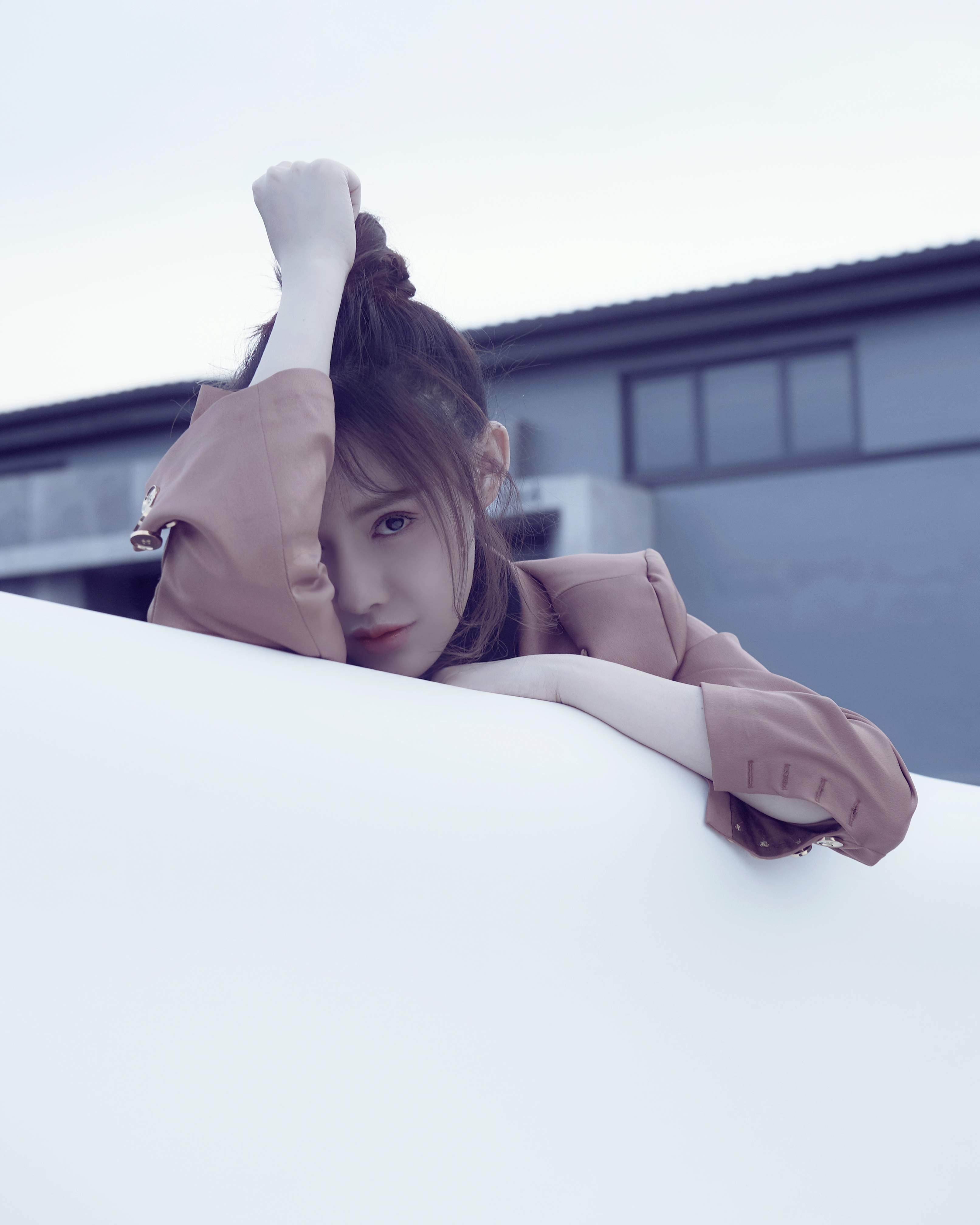 演员高溜最新写真 大长腿吸引眼球(1)