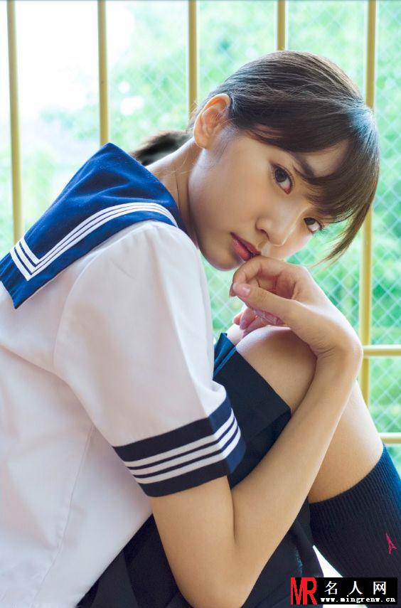 日本女星武田玲奈水手服写真清纯可爱(1)