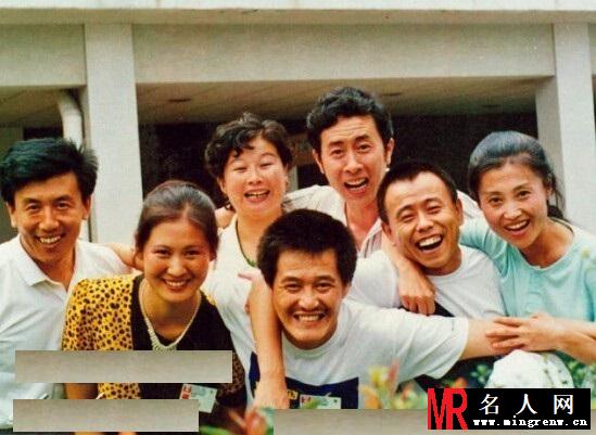 赵本山年轻旧照曝光 笑容淳朴喜感十足(1)