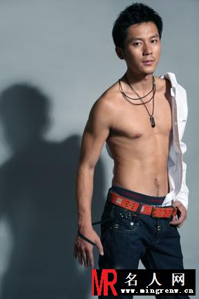 李晨早期杀马特造型写真曝光 范爷直呼分手(1)