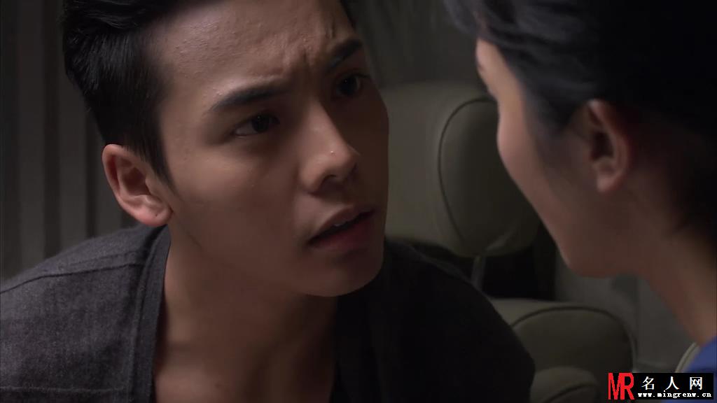 陈伟霆《美丽密令》剧照 蔡卓妍和陈伟霆吻戏激情堪比三级片(1)