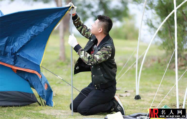 《我们相爱吧》任重“冷场王”华丽转身“大暖男”(1)