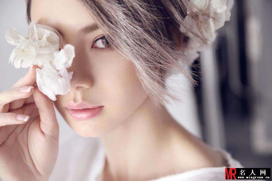 戚薇纯白写真 宛如雪白女神(1)
