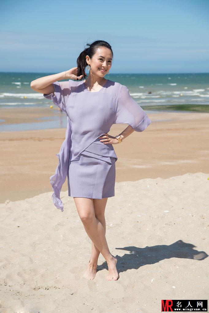 章子怡法国风情浪漫写真 笑容灿烂如朝阳(1)