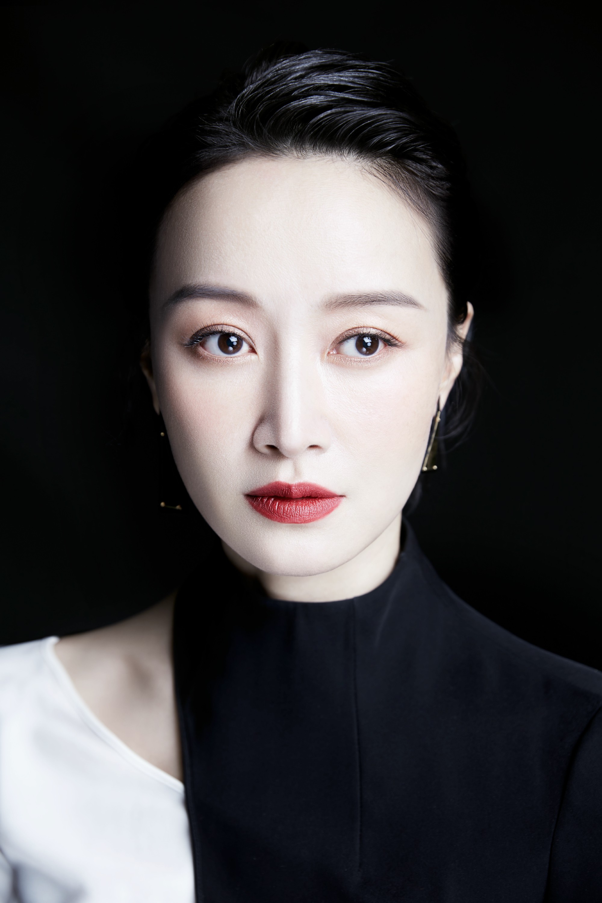 赵子琪暖春造型刚柔并济   活成别人羡慕的样子(1)