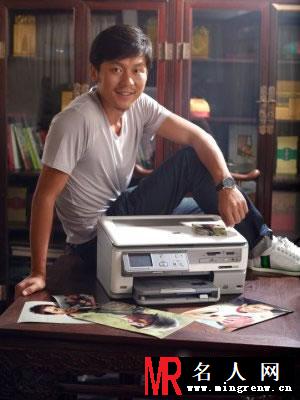 李晨早期代言惠普广告高清组图 胡子拉碴显憔悴(1)