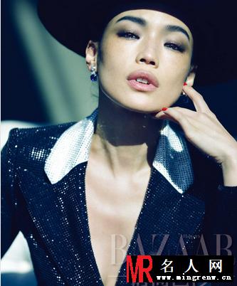 舒淇周韵携手登封面  精致妆容获赞(1)