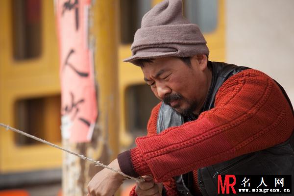 一个勺子拉条子剧照(1)