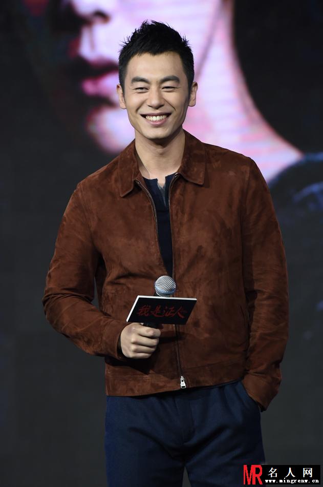 《我是证人》主题曲发布 杨幂短裤细腿(1)