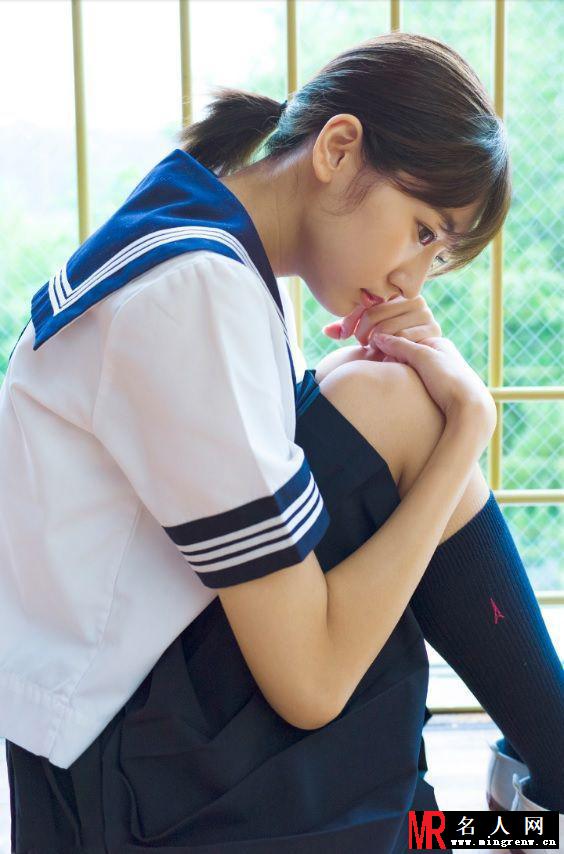 日本女星武田玲奈水手服写真清纯可爱(1)