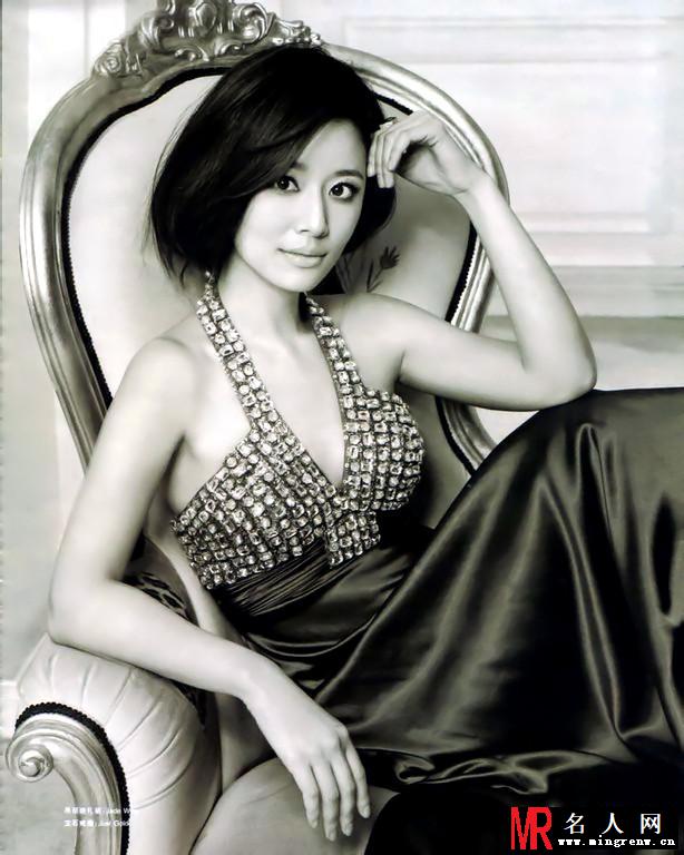 林心如登《高尔夫时尚》 性感婉约大女人气质(1)