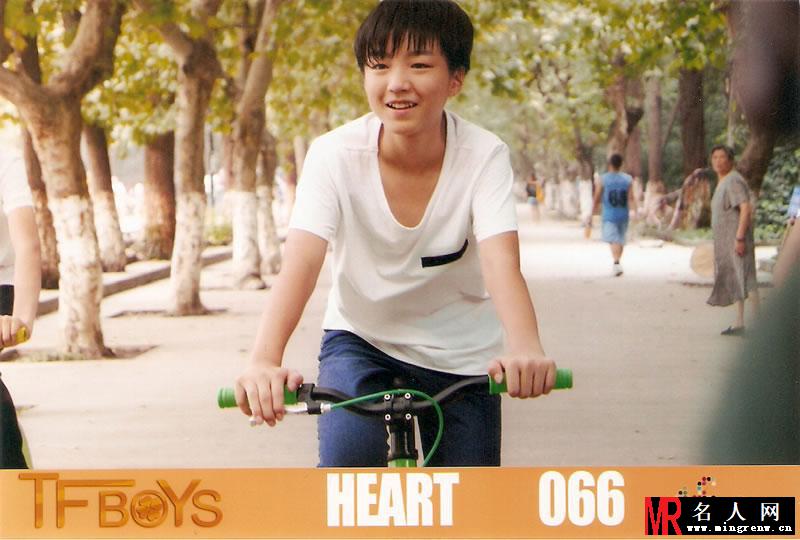 TFBOYS《Heart》生写集第二弹(1)