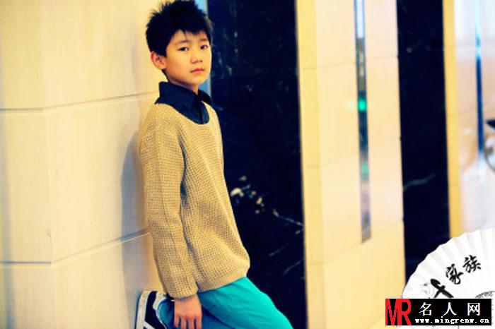 TFBOYS王源2012年青涩可爱生活照集(1)