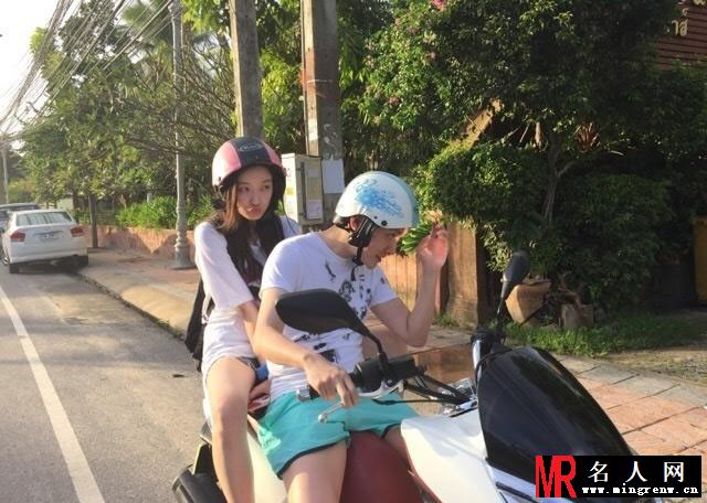 冯绍峰倪妮分手三年情断 恩爱瞬间回顾(1)