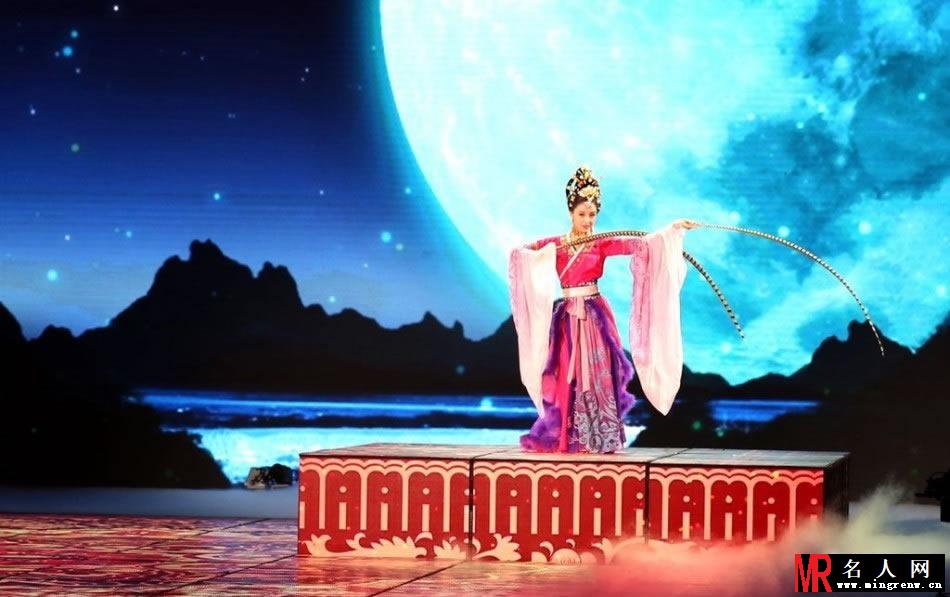春晚遗珠《国色天香》彩排照 秦岚王丽坤古装亮相(1)