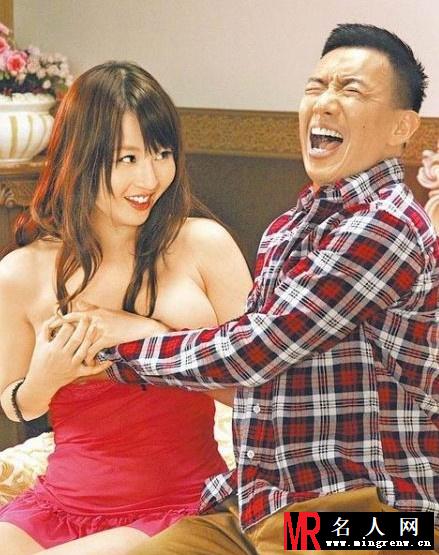 3D豪情发大尺度剧照 杜汶泽床战女优称怕肾亏(1)