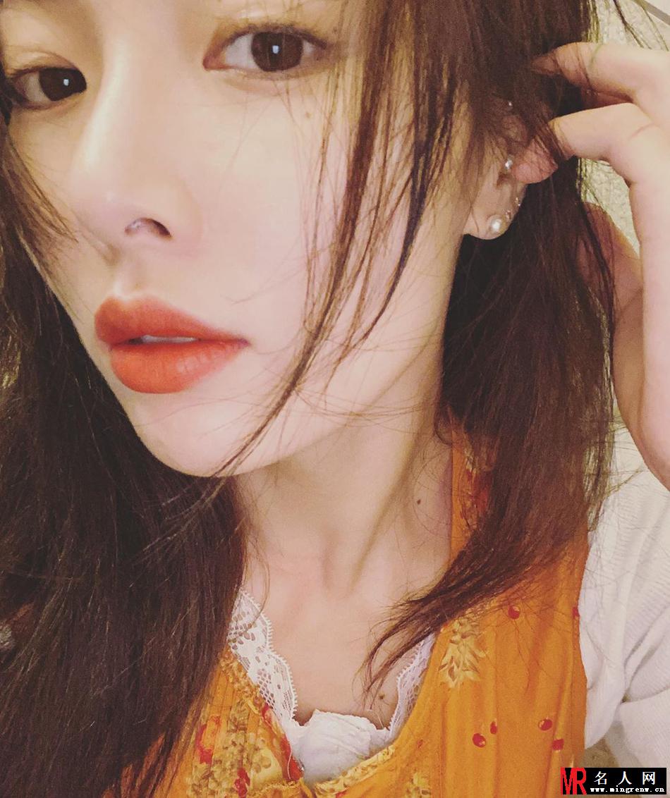 泫雅分享名族风穿搭(1)