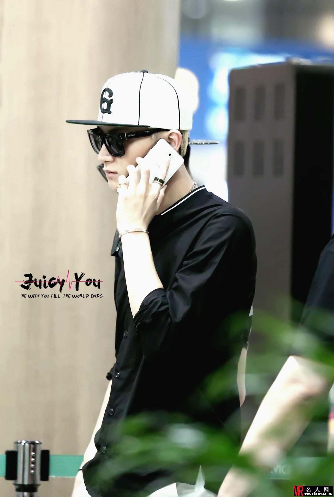 2014年6月EXO武汉飞韩国机场时尚写真 黄子韬图片写真帅气(1)