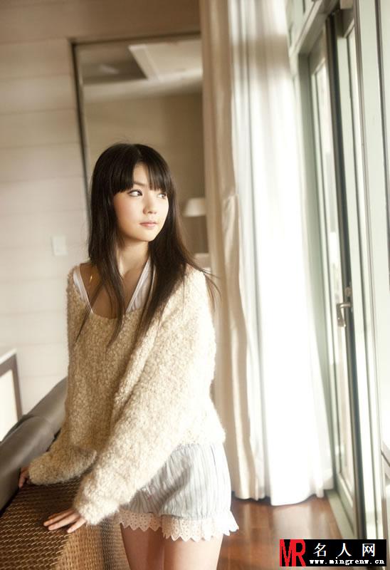 日本女星道重沙由美居家写真 清纯可爱俏皮动人(1)