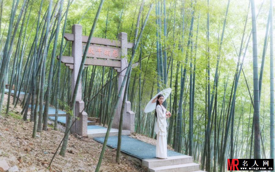 张辛苑唯美写真曝光 白衣出镜宛若仙子(1)