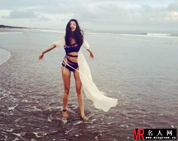 涉嫌房东吸毒俩女星曝光 淫乱私照曝光(1)