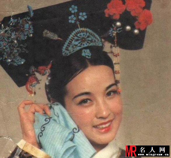 刘晓庆年轻美照曝光 清纯可人显娇俏(1)