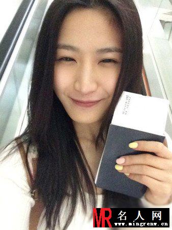 林芊妤自曝生活照 笑容甜美气质迷人(1)