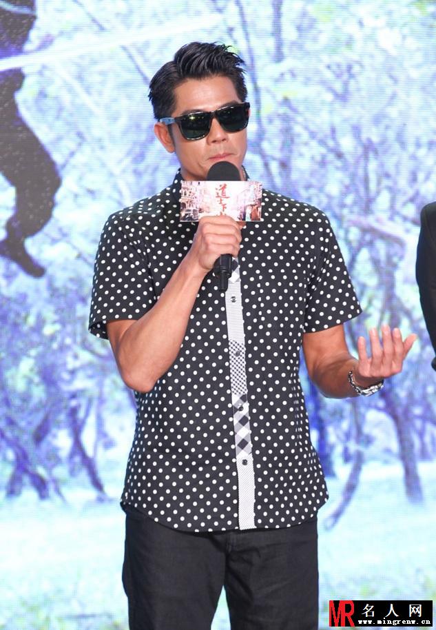 《道士下山》首映礼 王宝强牵手林志玲亮相(1)