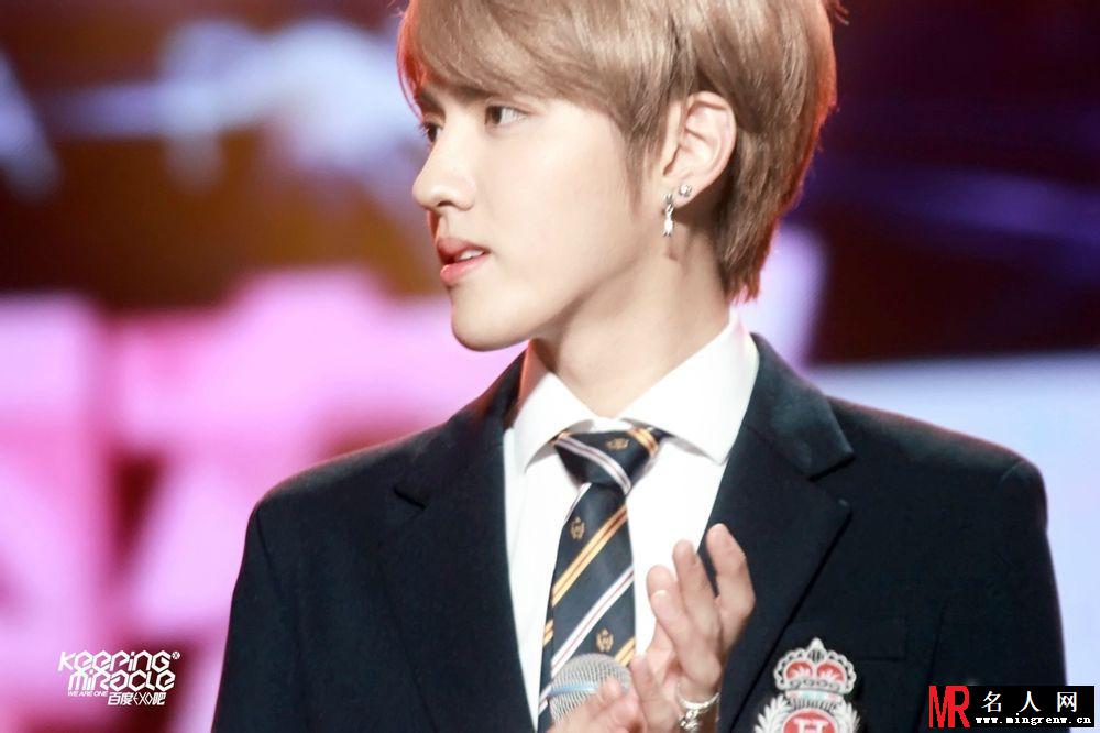 吴亦凡2013年帅气现身上海演唱会卖萌合集(1)
