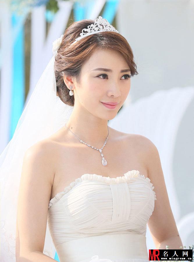 柳岩咱们结婚吧披婚纱 黄金剩女终觅幸福(1)