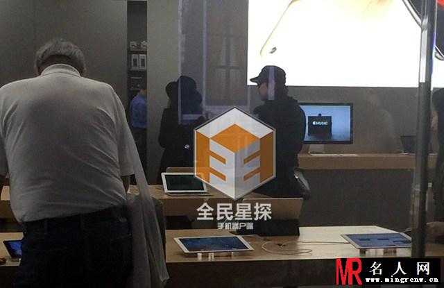 章子怡洛杉矶待产 陪汪峰逛赌城(1)