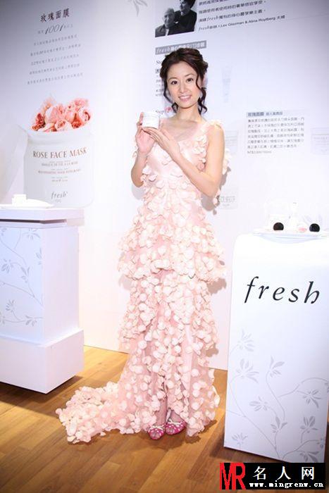 保加利亚玫瑰衣上身 林心如限量fresh体验(1)