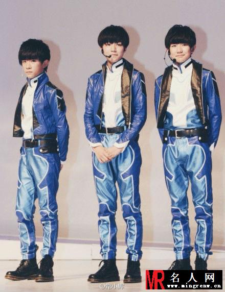 TFBOYS《China Joy》活动现场 蓝色套装阳光帅气(1)