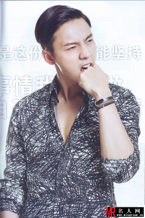 陈伟霆2014《最偶像Topstar》8月刊、9月刊专访合集(1)