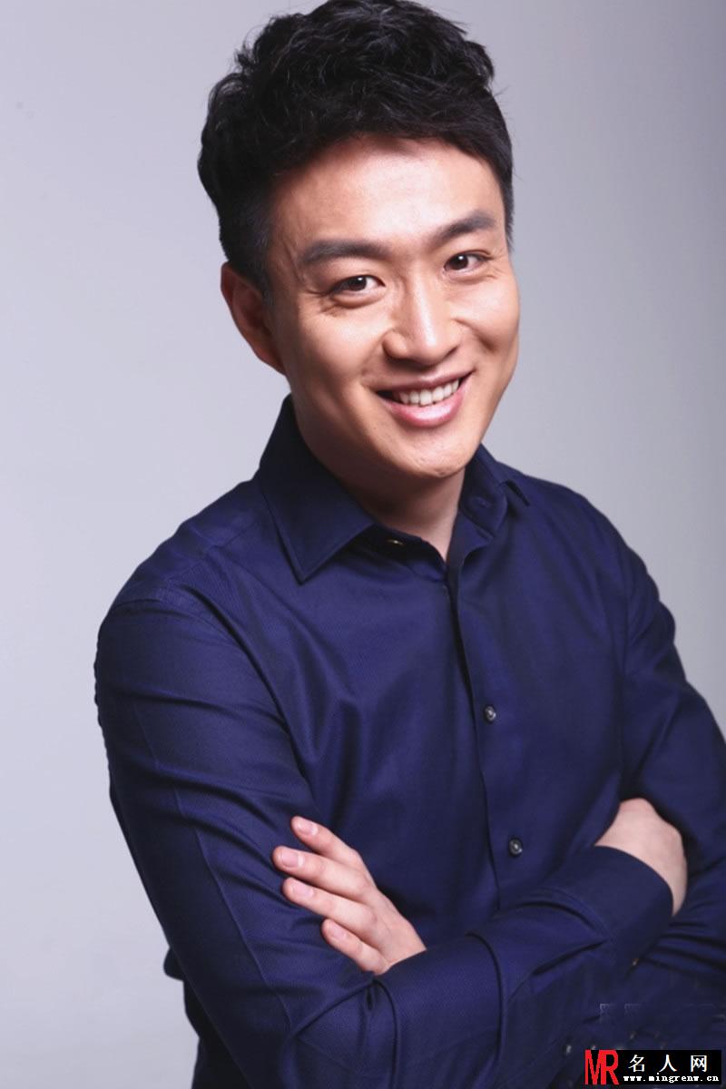 刘继勋魅力写真曝光 正派小生变身熟男(1)