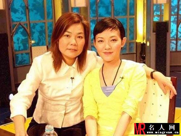明星母女照大盘点 李小璐貌不如母亲(1)