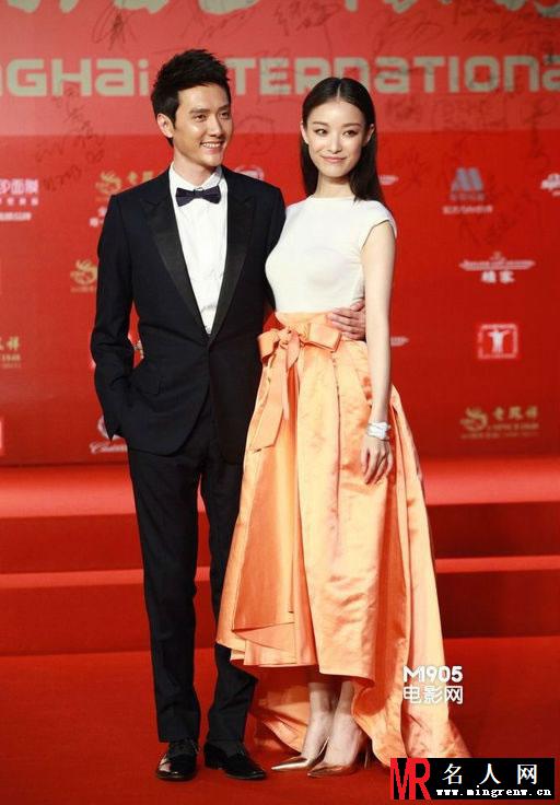 2013年华谊之夜 冯绍峰倪妮再秀恩爱(1)