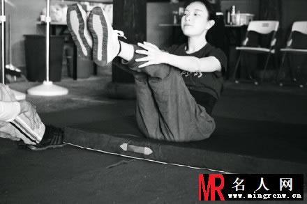 倪妮2015学习武术生活照 刻苦勤奋十分认真(1)