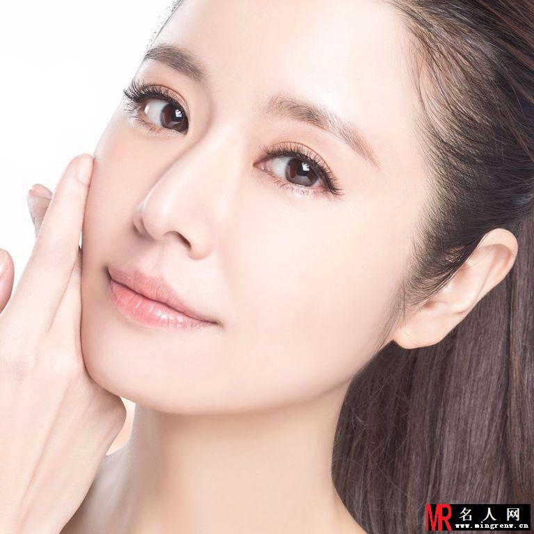 林心如代言思埠黛莱美彩妆bb霜 明星范十足(1)