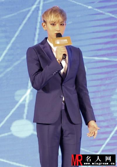 EXO黄子韬解约风波后后首现身 在京出席代言活动(1)