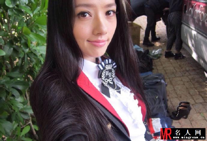 郭碧婷同性恋女友曝光 与比比蓝亲密合照(1)