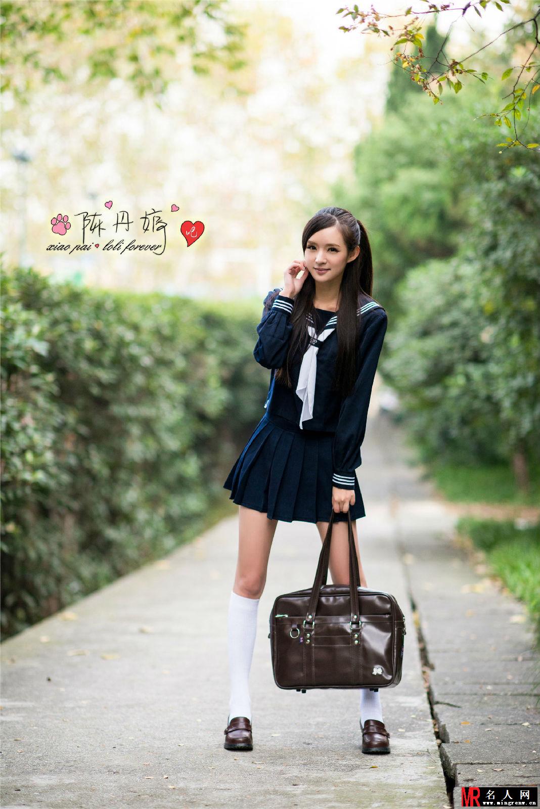 嫩模陈丹婷校园清纯甜美写真 扮演可爱迷人学生妹(1)