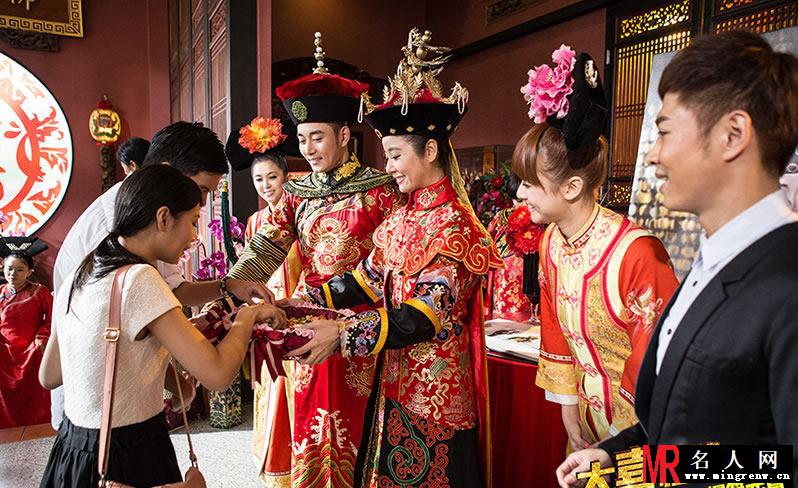 《大喜临门》林心如李东学浪漫婚纱剧照(1)