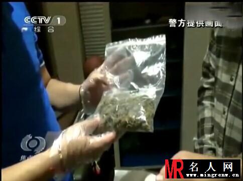 房祖名被逮捕画面流出 唯唯诺诺如小学生(1)